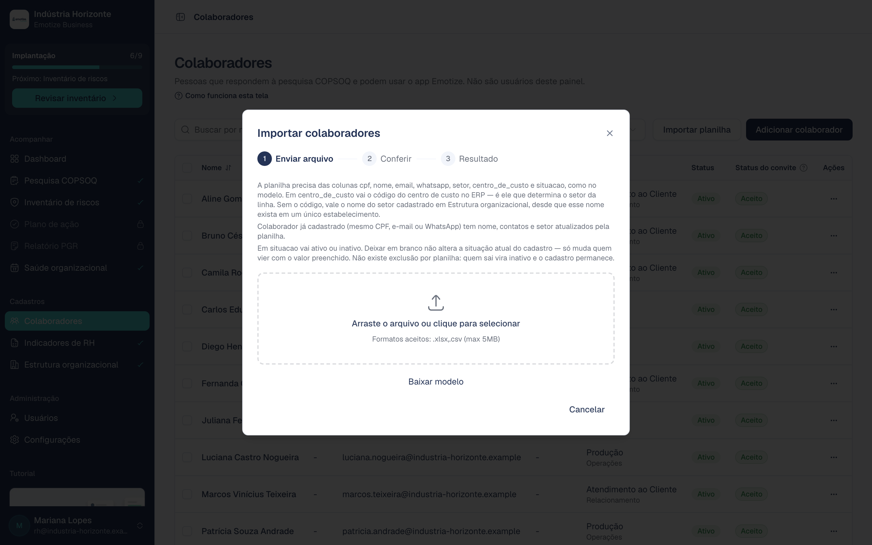 Janela Importar colaboradores no passo Enviar arquivo